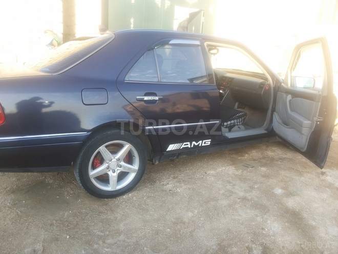Mercedes C 250 1996, 27,000 km - 2.5 l - Bakı