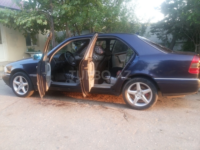 Mercedes C 250 1996, 27,000 km - 2.5 l - Bakı