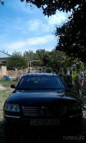 Volkswagen Passat 2002, 167,000 km - 2.5 l - Şamaxı