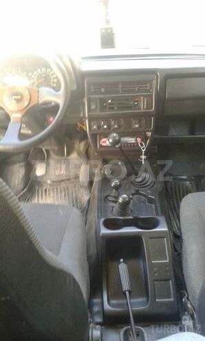 LADA (VAZ) Niva 2012, 102,000 km - 1.7 l - Quba