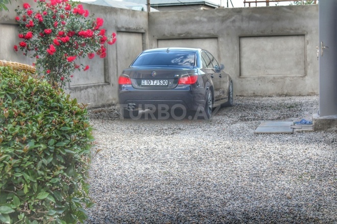 BMW 530 2006, 176,000 km - 3.0 л - Bakı