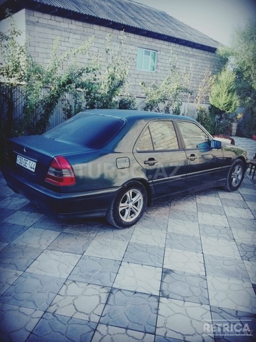 Mercedes C 220 1995, 492,647 km - 2.2 l - Masallı