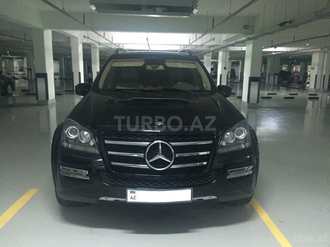 Mercedes GL 550 2010, 93,333 km - 5.5 l - Bakı