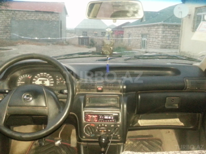 Opel Astra 1993, 150,000 km - 0.2 l - Bakı