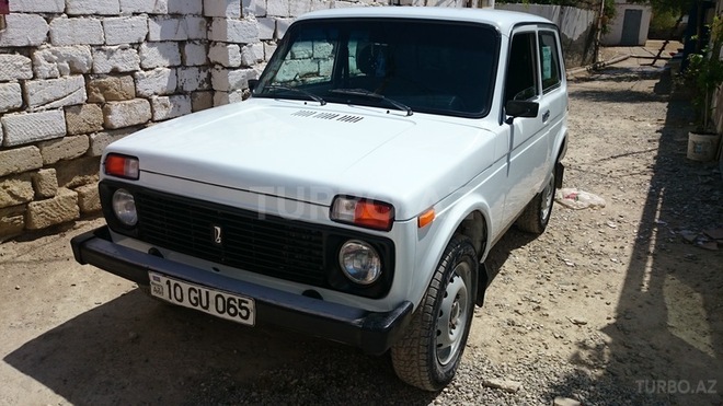 LADA (VAZ) Niva 2000, 200,000 km - 1.7 l - Salyan