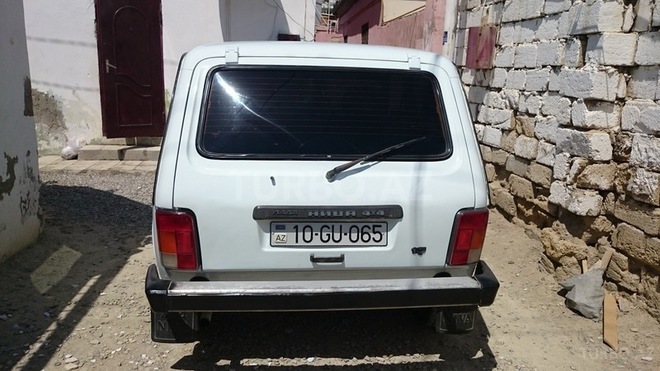LADA (VAZ) Niva 2000, 200,000 km - 1.7 l - Salyan