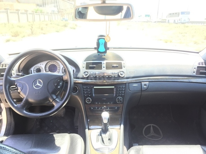 Mercedes E 270 2002, 226,000 km - 2.7 l - Bakı