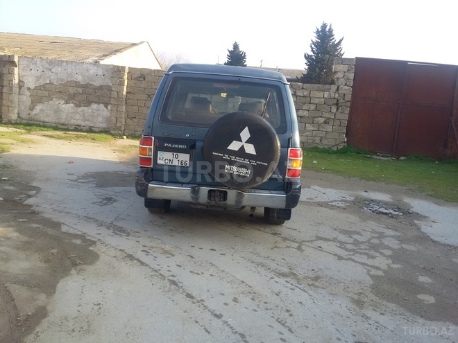 Mitsubishi Pajero 1994, 400,000 km - 2.5 l - Bakı