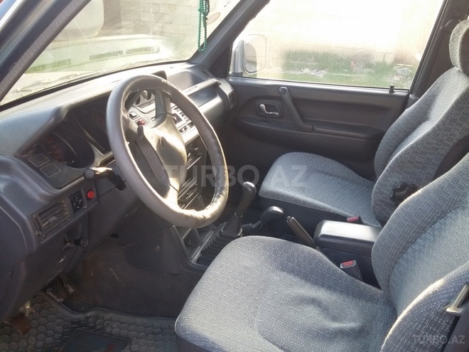 Mitsubishi Pajero 1994, 400,000 km - 2.5 l - Bakı