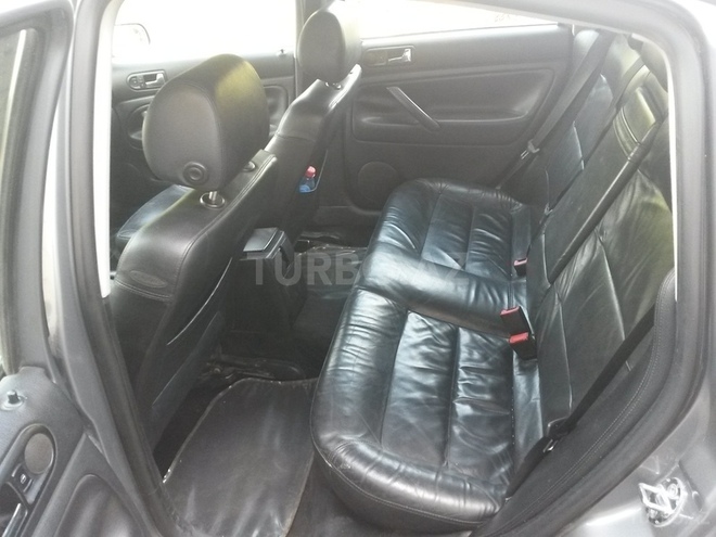Volkswagen Passat 2002, 215,000 km - 1.8 l - Sumqayıt