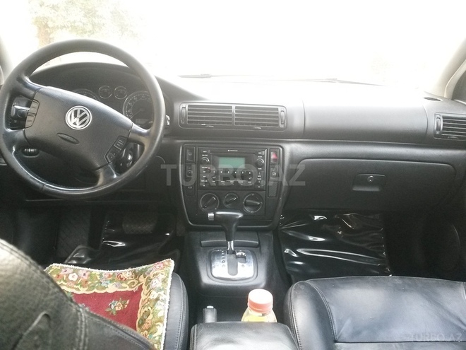 Volkswagen Passat 2002, 215,000 km - 1.8 l - Sumqayıt