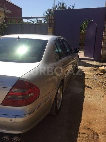 Mercedes E 270 2003, 253,000 km - 2.7 l - Bakı