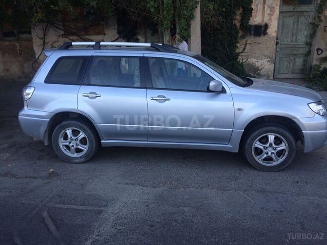 Mitsubishi Outlander 2004, 236,561 km - 2.4 л - Bakı