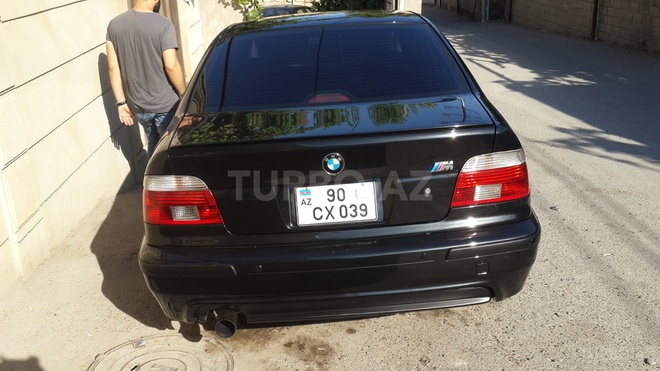 BMW 525 2001, 2,001 km - 2.5 л - Bakı