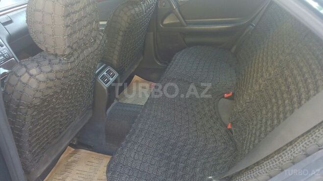 Mercedes E 240 1998, 250,000 km - 2.4 l - Sumqayıt