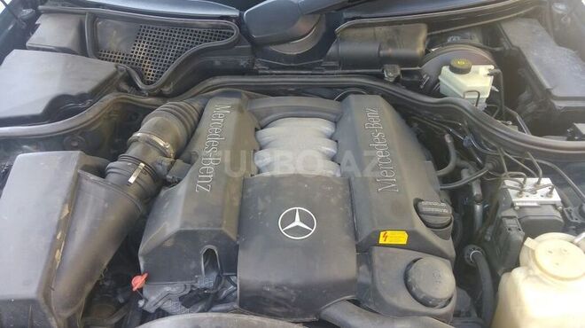 Mercedes E 240 1998, 250,000 km - 2.4 l - Sumqayıt
