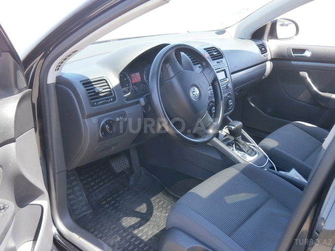 Volkswagen Jetta 2010, 107,000 km - 1.6 l - Bakı