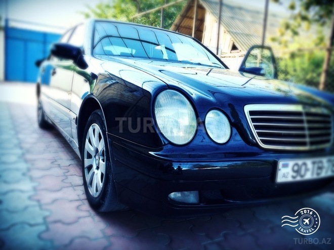 Mercedes E 220 2001, 327,000 km - 2.2 l - Yevlax