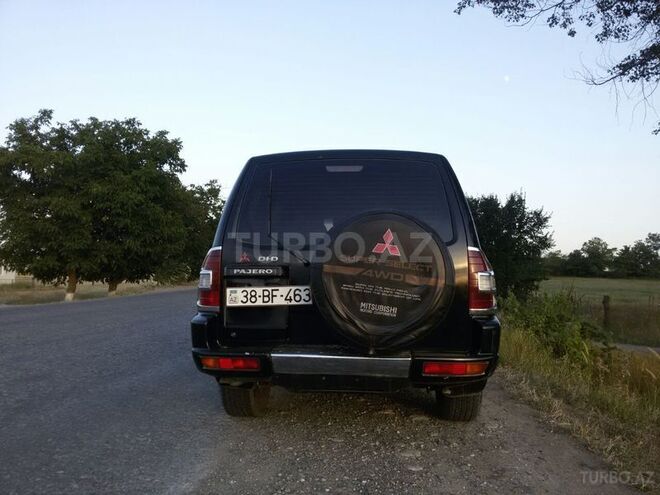 Mitsubishi Pajero 2001, 226,000 km - 3.2 l - Qusar