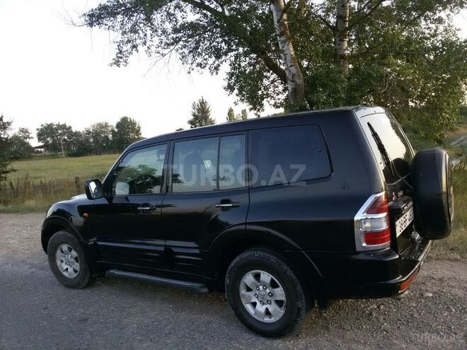 Mitsubishi Pajero 2001, 226,000 km - 3.2 l - Qusar