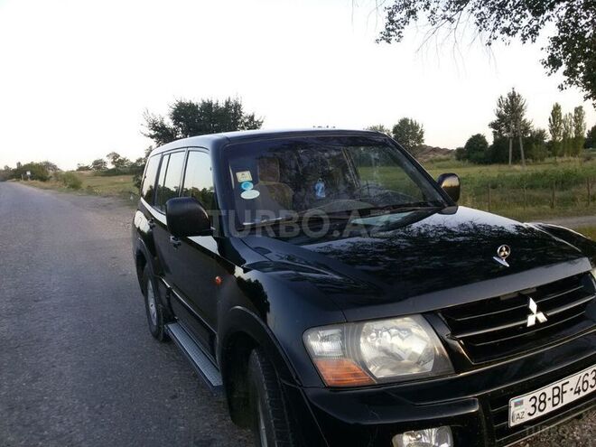 Mitsubishi Pajero 2001, 226,000 km - 3.2 l - Qusar