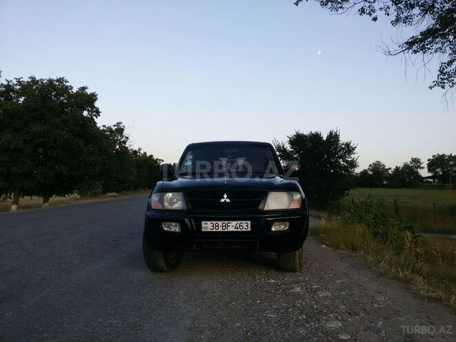 Mitsubishi Pajero 2001, 226,000 km - 3.2 l - Qusar