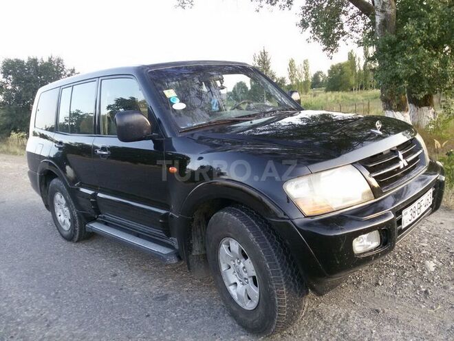 Mitsubishi Pajero 2001, 226,000 km - 3.2 l - Qusar