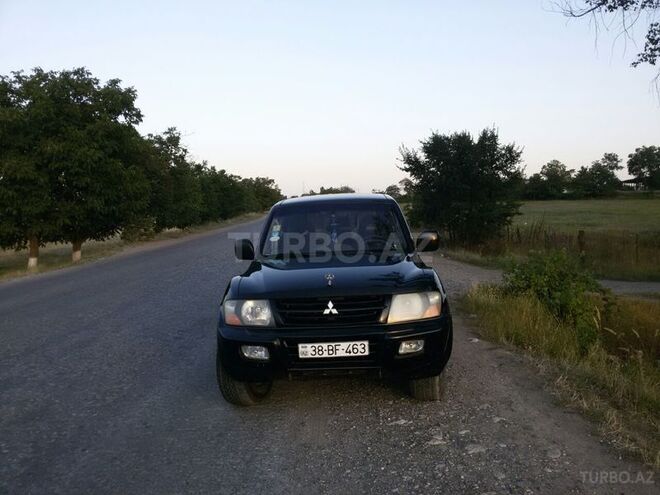 Mitsubishi Pajero 2001, 226,000 km - 3.2 l - Qusar