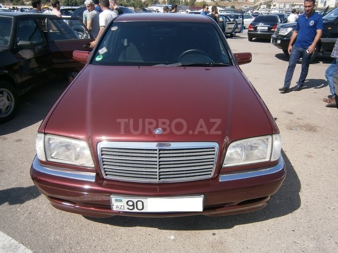 Mercedes C 200 1999, 260,000 km - 2.0 л - Bakı
