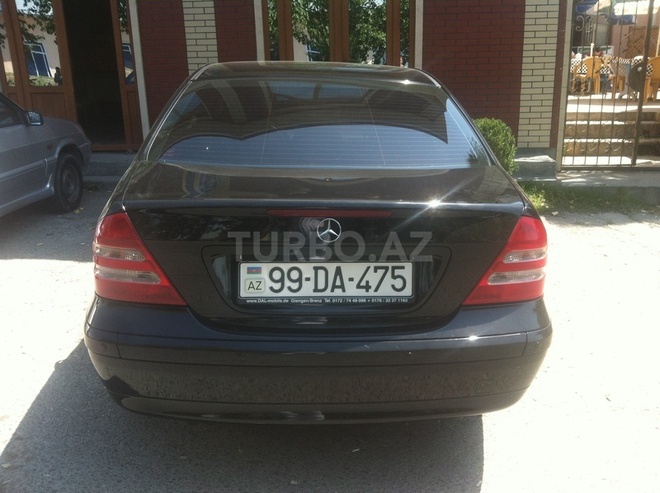 Mercedes C 180 2002, 240,198 km - 2.0 l - Gəncə