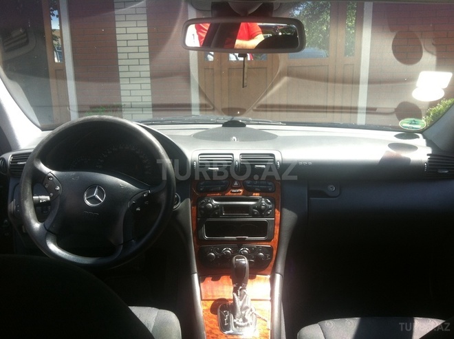 Mercedes C 180 2002, 240,198 km - 2.0 l - Gəncə