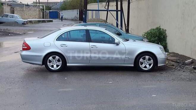 Mercedes E 240 2002, 202,438 km - 2.6 л - Bakı