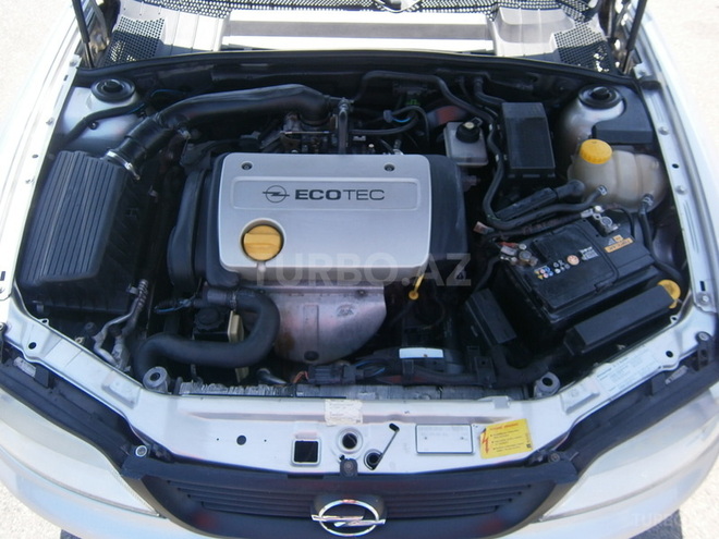 Opel Vectra 1999, 215,000 km - 1.6 л - Bakı