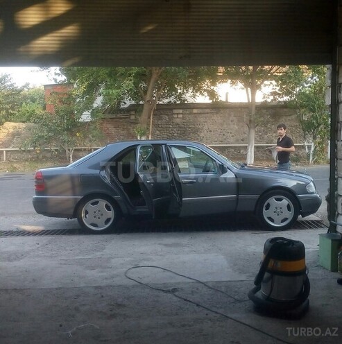 Mercedes C 180 1994, 300,000 km - 1.8 l - Lənkəran