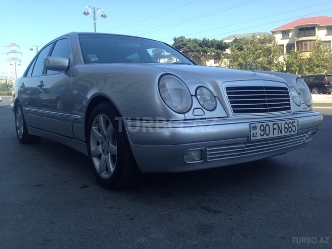 Mercedes E 230 1997, 268,600 km - 2.3 l - Bakı