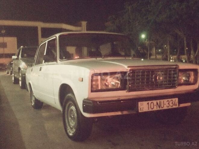 LADA (VAZ) 2107 2005, 129,000 km - 1.6 л - Bakı