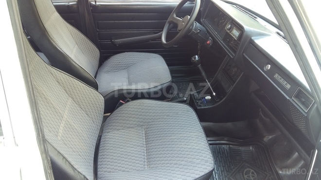 LADA (VAZ) 2107 2005, 129,000 km - 1.6 л - Bakı