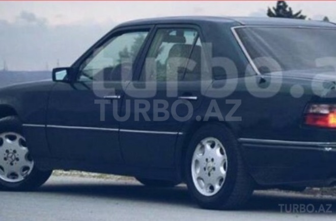 Mercedes E 220 1989, 340,000 km - 2.2 л - Bakı