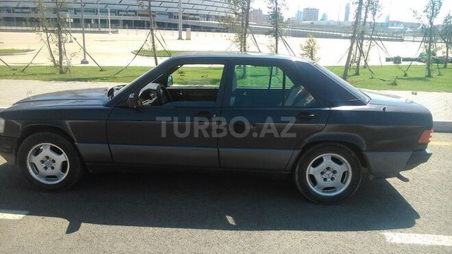 Mercedes 190 1991, 300,000 km - 1.8 l - Bakı
