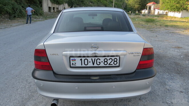 Opel Vectra 1998, 319,000 km - 1.8 l - Şəki