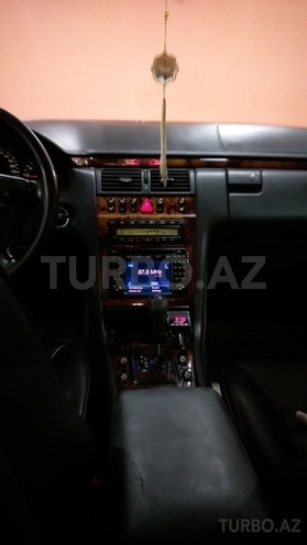 Mercedes E 240 2000, 286,896 km - 2.4 l - Bakı