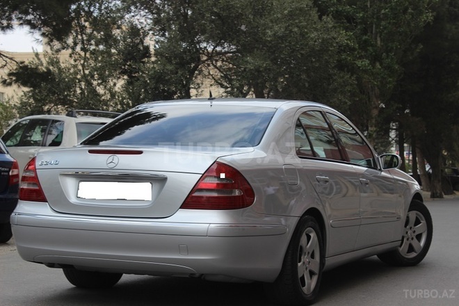 Mercedes E 240 2002, 237,000 km - 2.4 l - Bakı