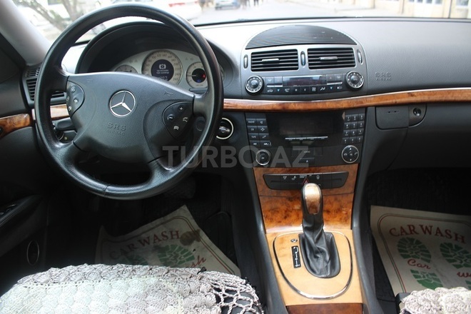 Mercedes E 240 2002, 237,000 km - 2.4 l - Bakı