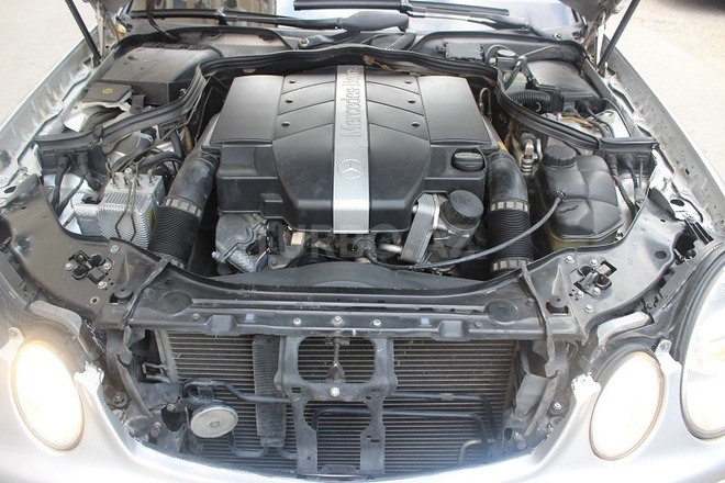 Mercedes E 240 2002, 237,000 km - 2.4 l - Bakı