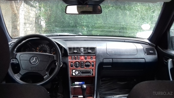 Mercedes C 180 1998, 2,000,464 km - 1.8 l - Quba