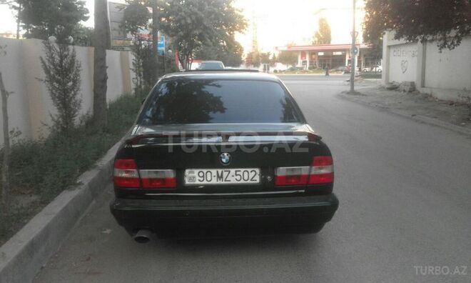 BMW 520 1993, 300,000 km - 2.0 l - Bakı