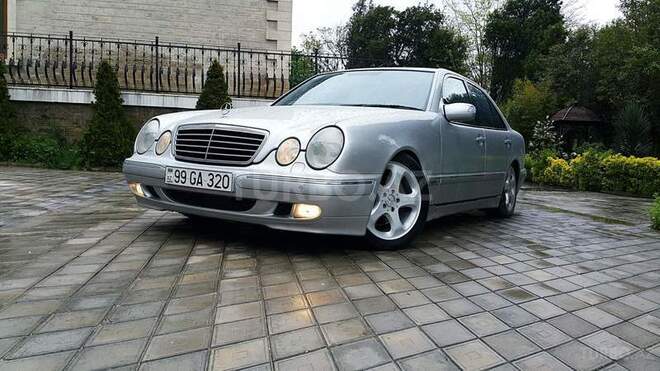 Mercedes E 320 2000, 195,000 km - 3.2 l - Bakı