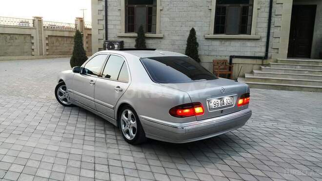Mercedes E 320 2000, 195,000 km - 3.2 l - Bakı