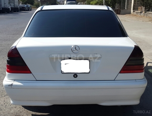 Mercedes C 230 2000, 218,000 km - 2.3 l - Bakı