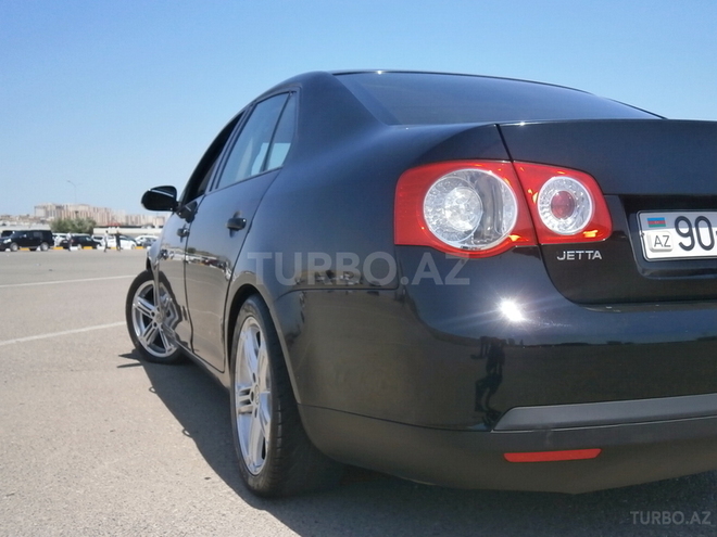 Volkswagen Jetta 2009, 107,000 km - 1.6 l - Bakı